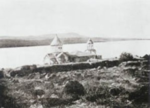 Վան, Լիմ կղզու մենաստանը հյուսիս-արեւելքից (1911թ. եւ 2005թ.)