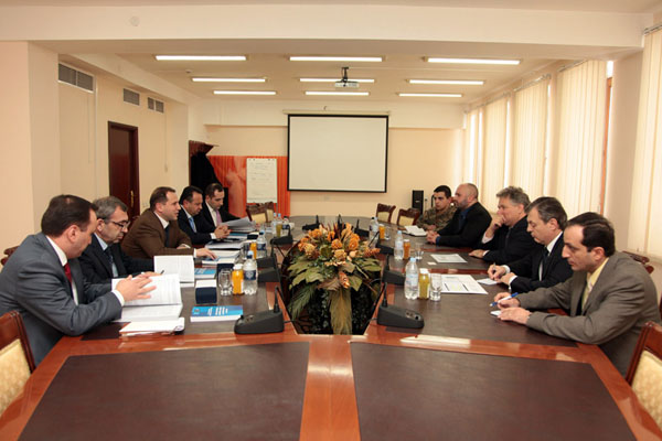 MEETING IN THE DEFENSE MINISTRY