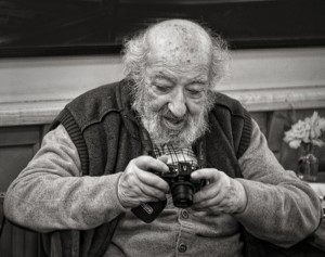 Ստամբուլում մարտի 13-ին տեղի է ունեցել աշխարհահռչակ լուսանկարիչ Արա Գյուլլերի մասին պատմող վավերագրական «Արա Գյուլլեր - Ստամբուլի լեգենդ» ֆիլմի շնորհանդեսը: