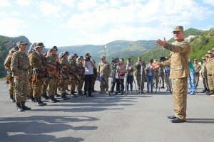 ОБОБЩАЕТ МИНИСТР ОБОРОНЫ